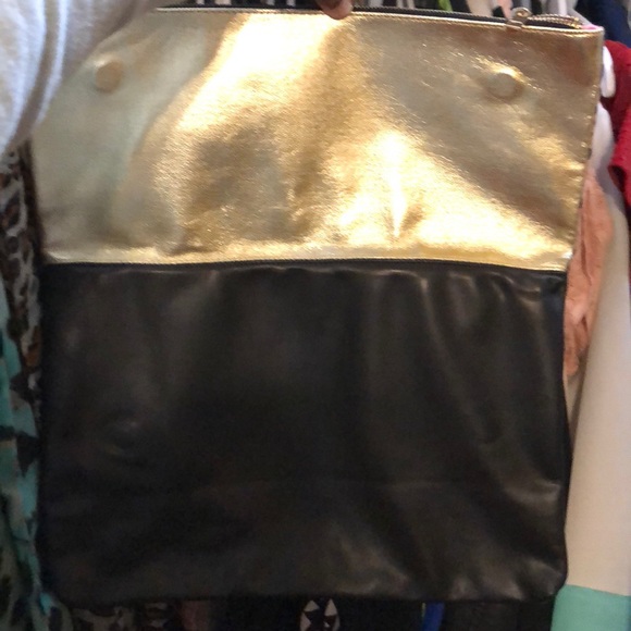 Handbag - Picture 2 of 3